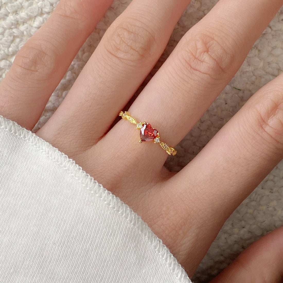 HEART OF GOLD ADJUSTABLE RING