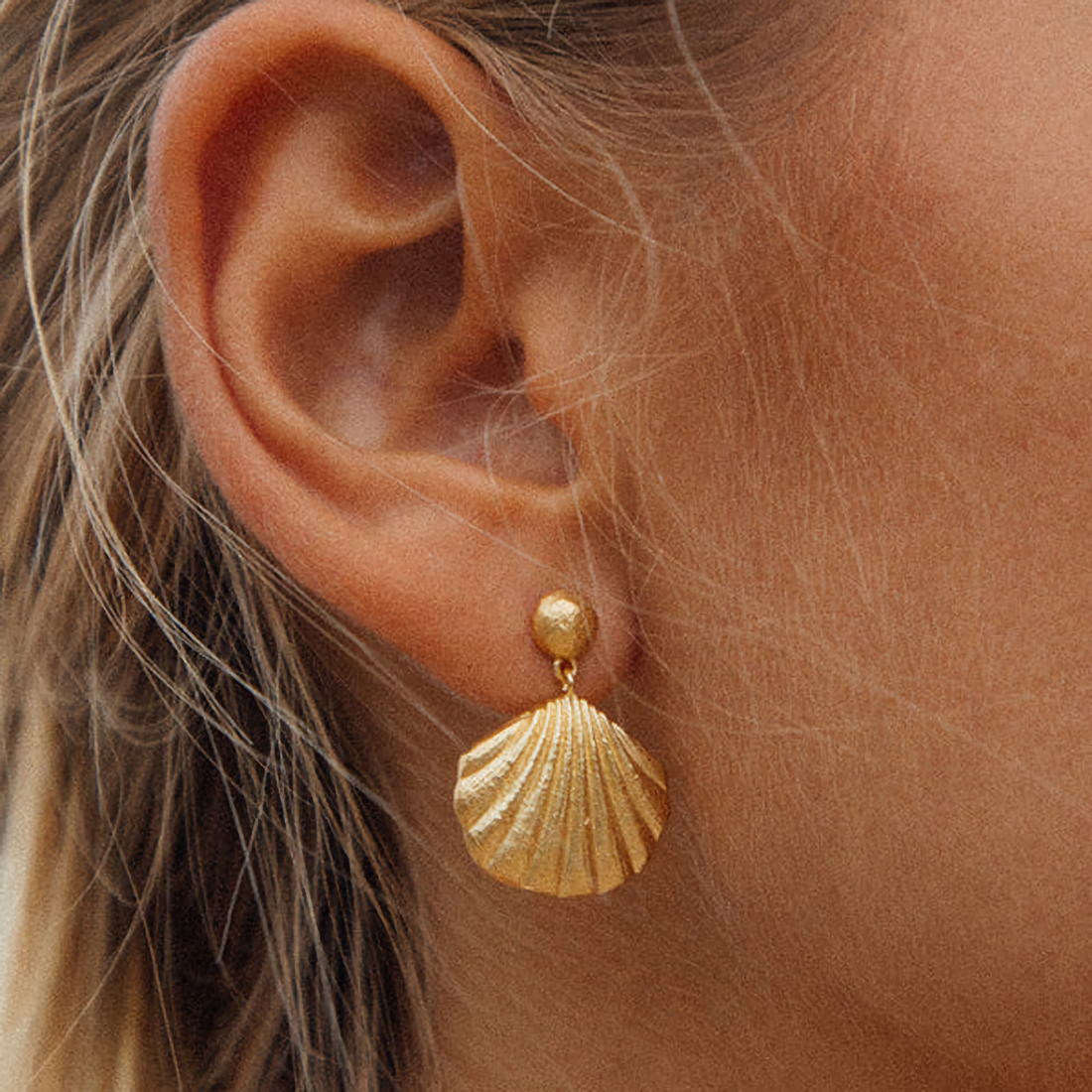 Delianna Shell Earrings