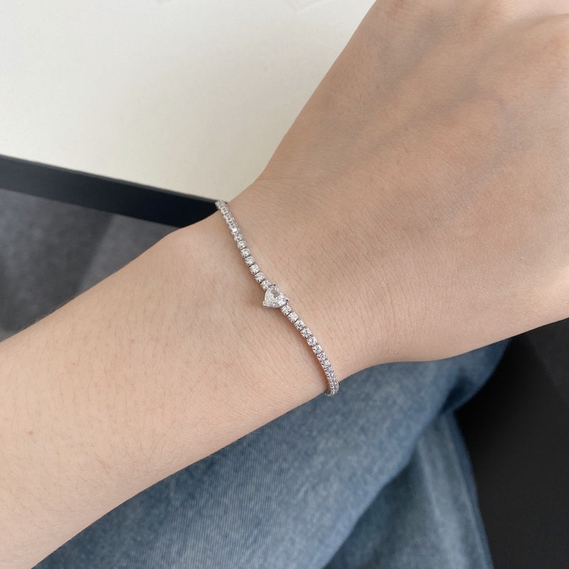 LOVE ME BRACELET